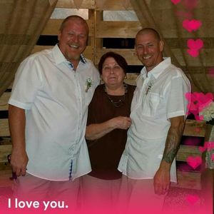 Meet your Posher, Earris